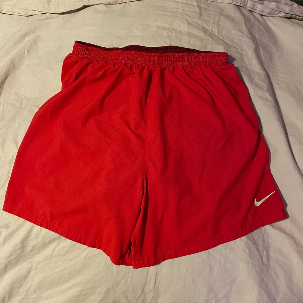 Nike running shorts 5”
